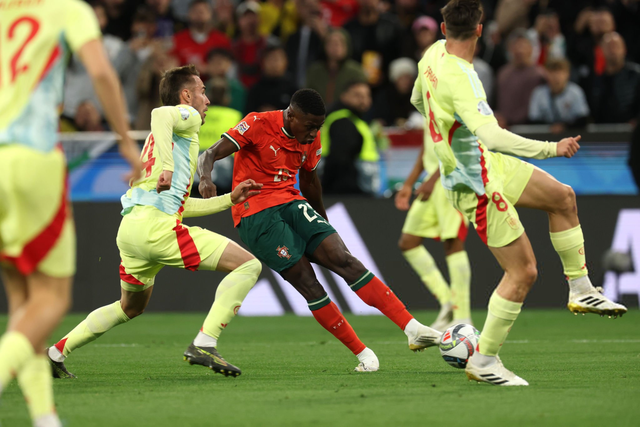 “奔跑吧·少年”2025年河南省青少年赛艇皮划艇锦标赛落幕