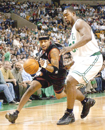 乐天桃猿 2025 夺冠复盘：老将林泓育 G5 击出关键 11 局两分炮，助队夺得乐天时代首冠