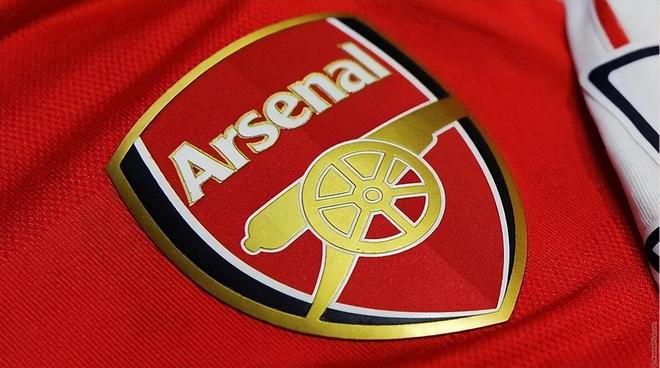 是前腰回撤 是前腰回撤